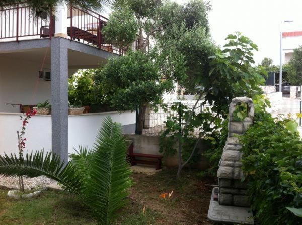 Apartman Lidija Ciovo Trogir Exterior foto